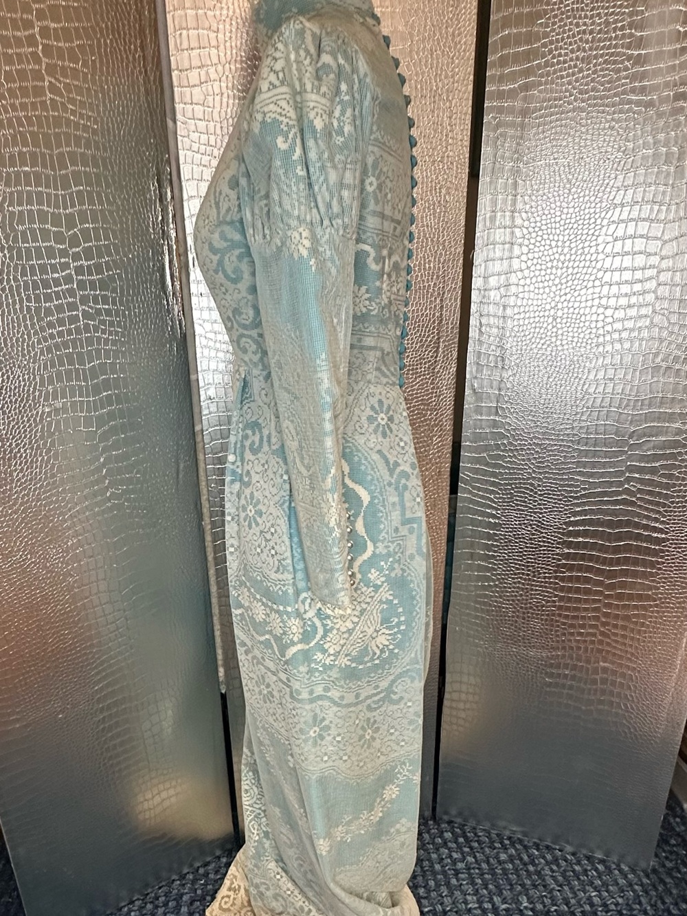 Vintage Style Tea Gown Turquoise White Lace Overlay & Faux Pearl Buttons - Picture 15 of 16
